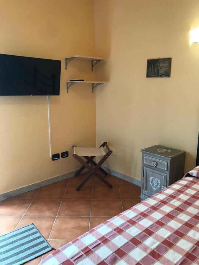 Il Giardino Delle Esperidi Bed & Breakfast ฟอสดิโนโว ภายนอก รูปภาพ