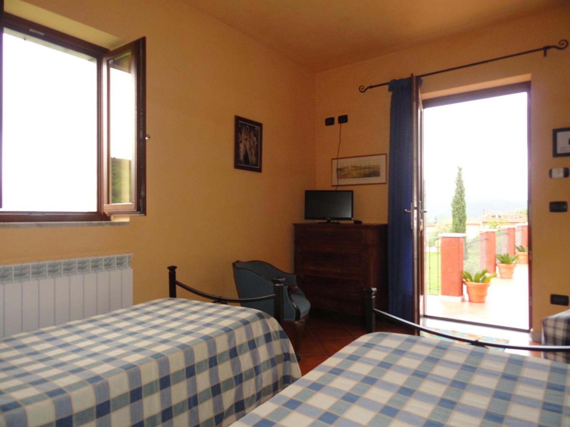 Il Giardino Delle Esperidi Bed & Breakfast ฟอสดิโนโว ห้อง รูปภาพ