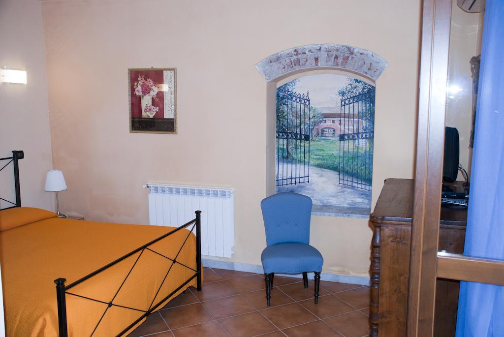 Il Giardino Delle Esperidi Bed & Breakfast ฟอสดิโนโว ห้อง รูปภาพ