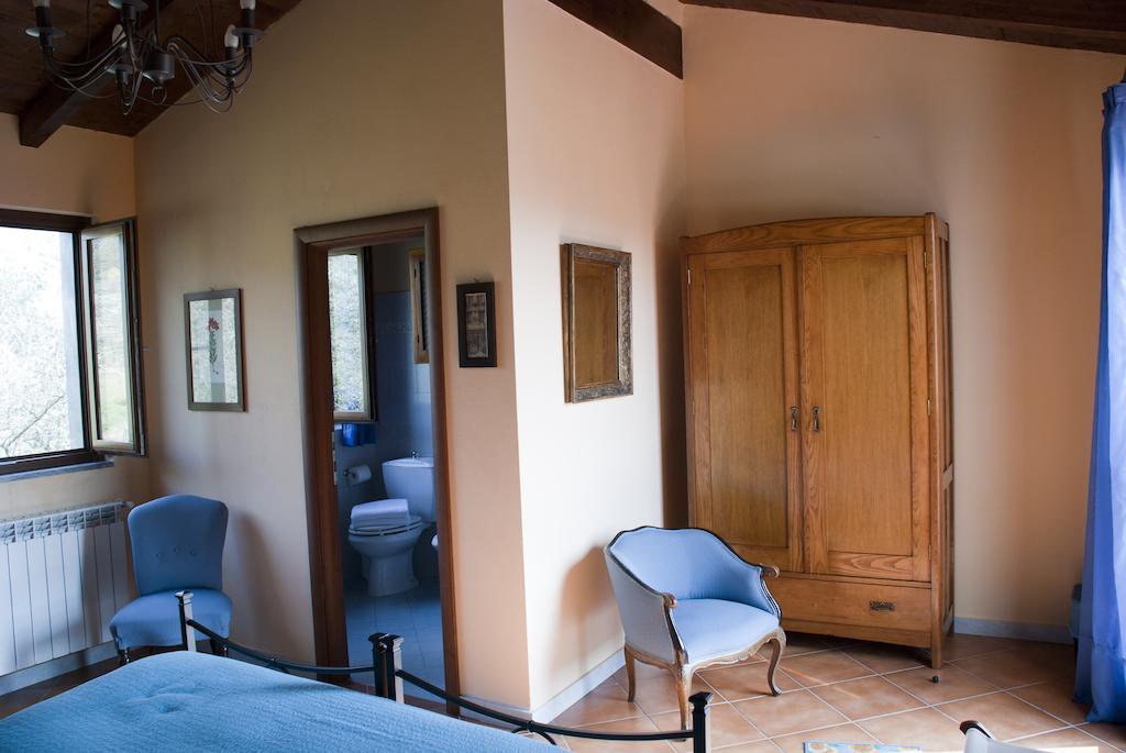 Il Giardino Delle Esperidi Bed & Breakfast ฟอสดิโนโว ห้อง รูปภาพ